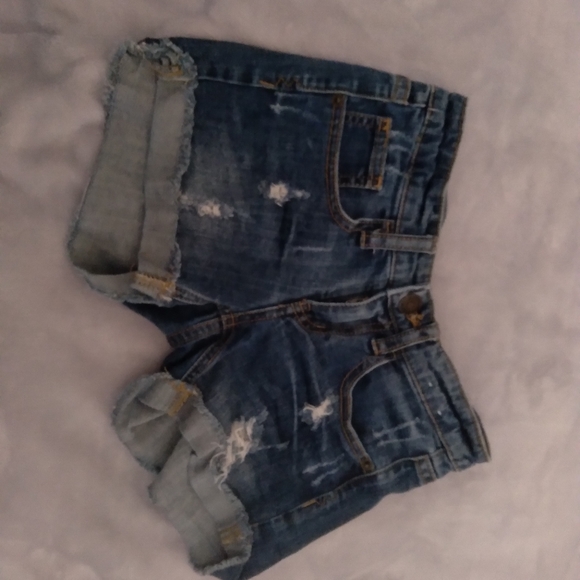 Shorts - Picture 4 of 6